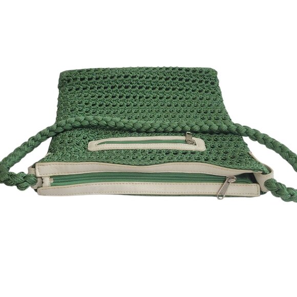 Luxy Green Crochet Shoulder Bag With Zipper Accents - Handmade Boho Style - Picture 10 of 12